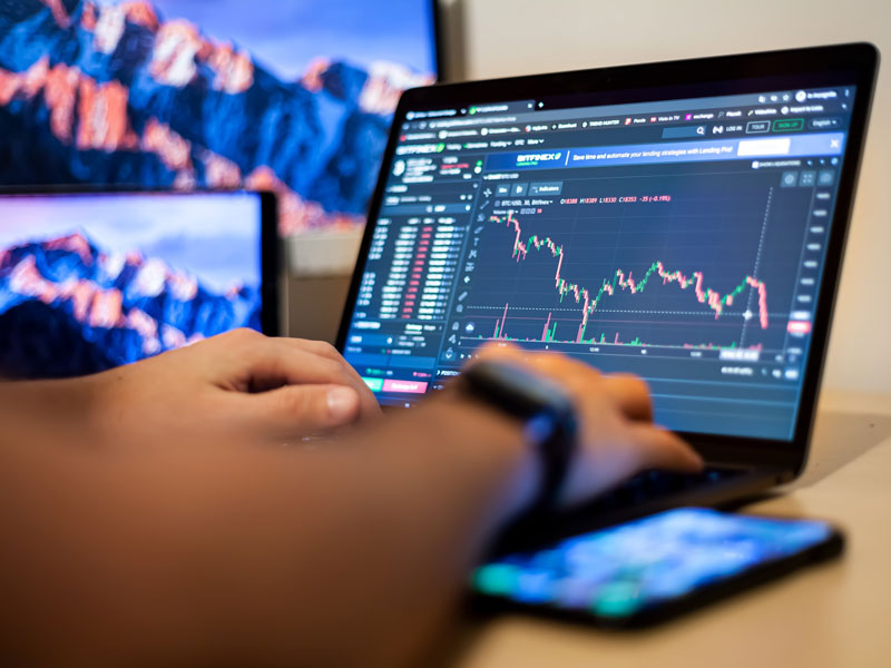 Choosing the Right Trading Platform for Forex A Comprehensive Guide 1690491438 Choosing the Right Trading Platform for Forex A Comprehensive Guide 1690491438