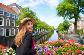 Zorg en Welzijn voor Mensen met een Lichte Verstandelijke Beperking in Nederland 368086645